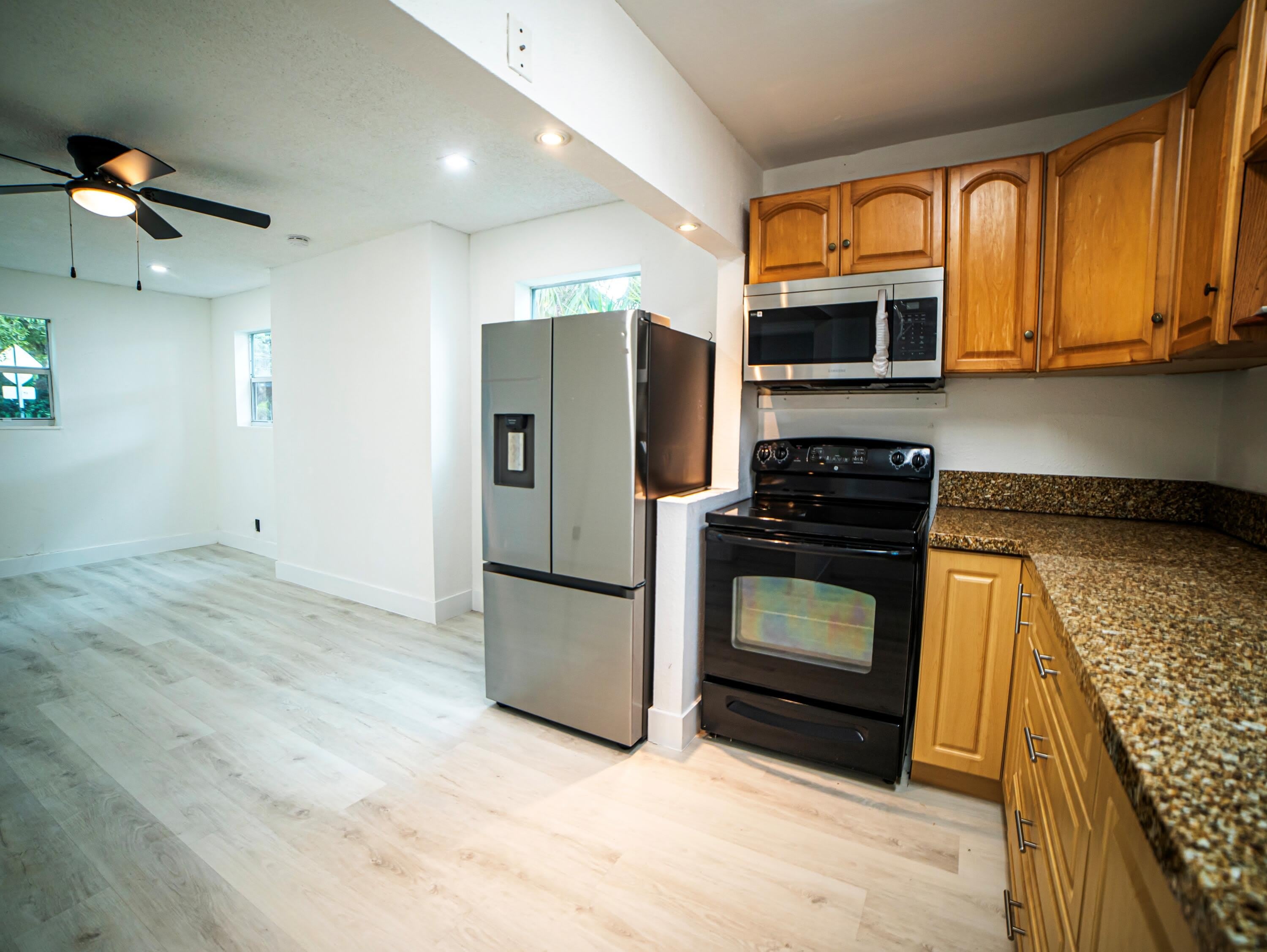 412 Columbus Parkway – photo 2