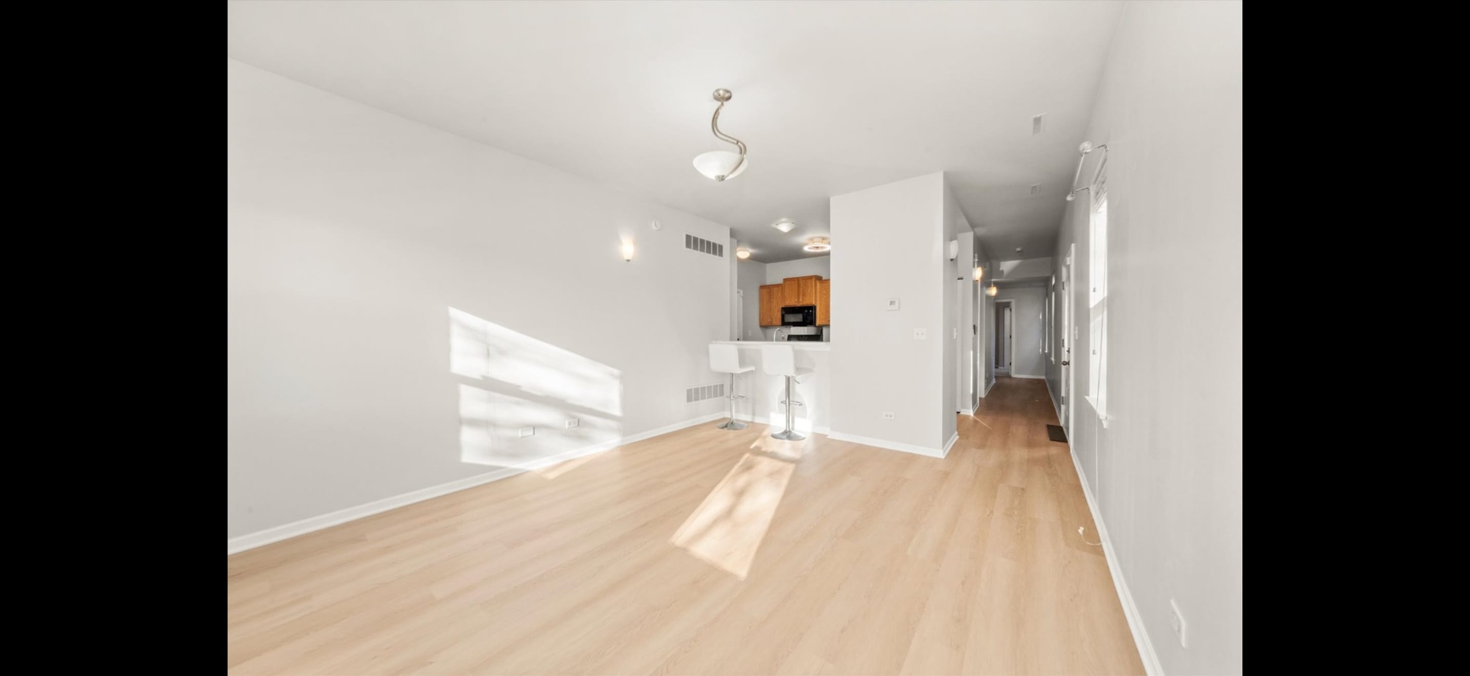 3771 S Lake Park Ave – photo 4