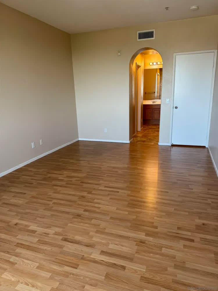 1760 East Palomar Street – photo 5