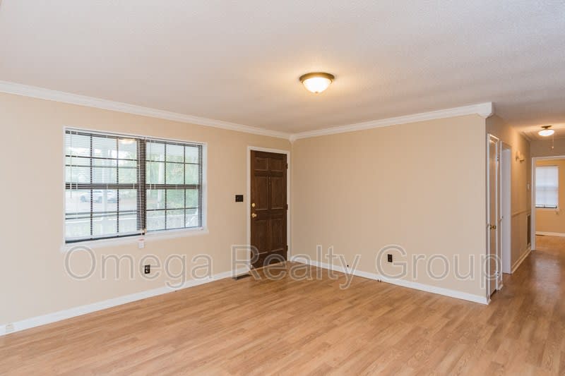 631 Scott Dr – photo 5