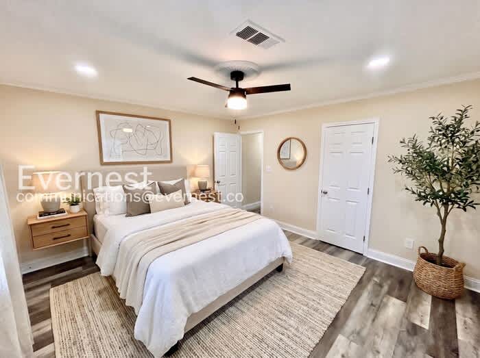 1000 Hill Street Southeast – photo 3