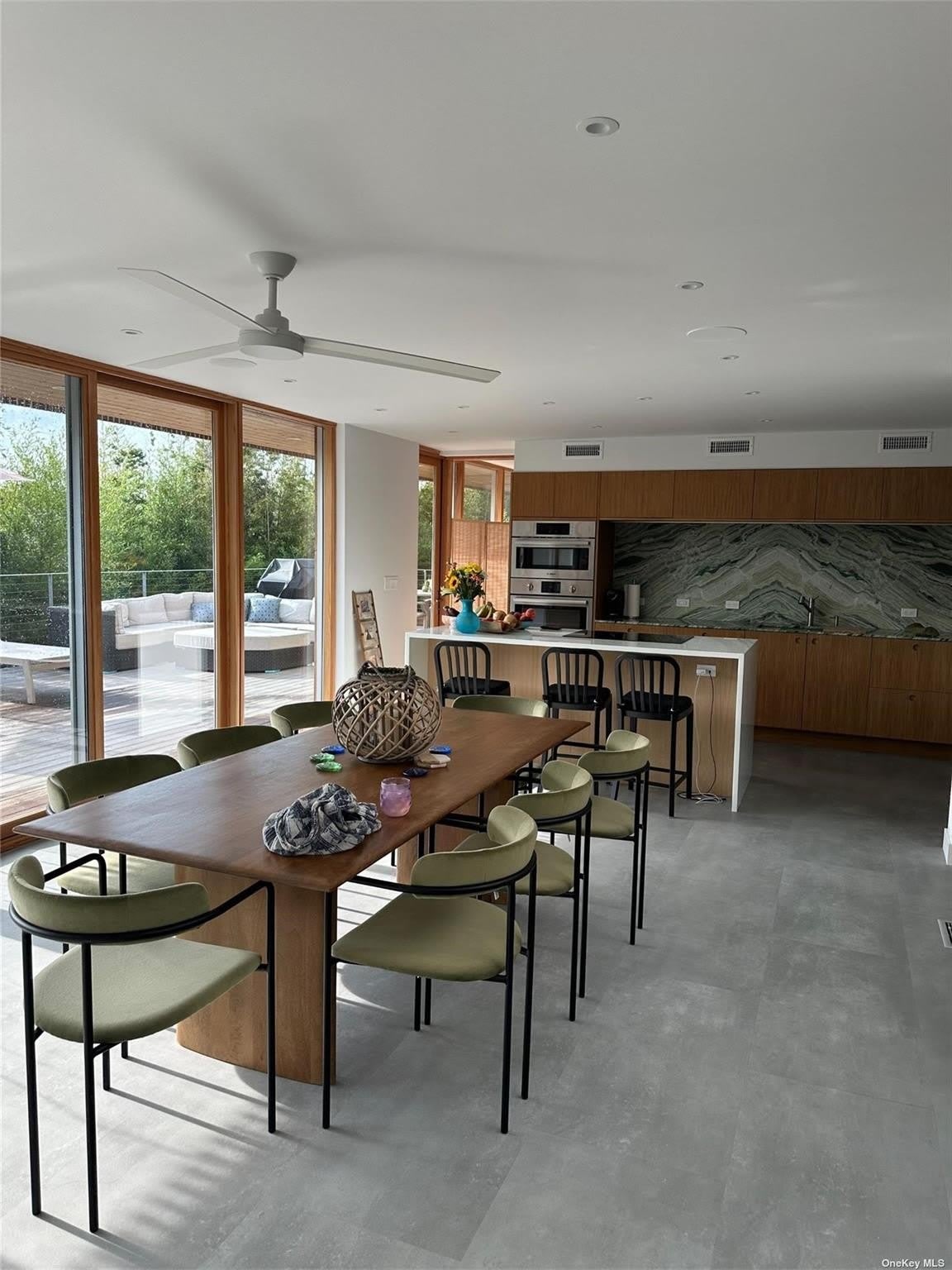 25 Sloop Walk – photo 2