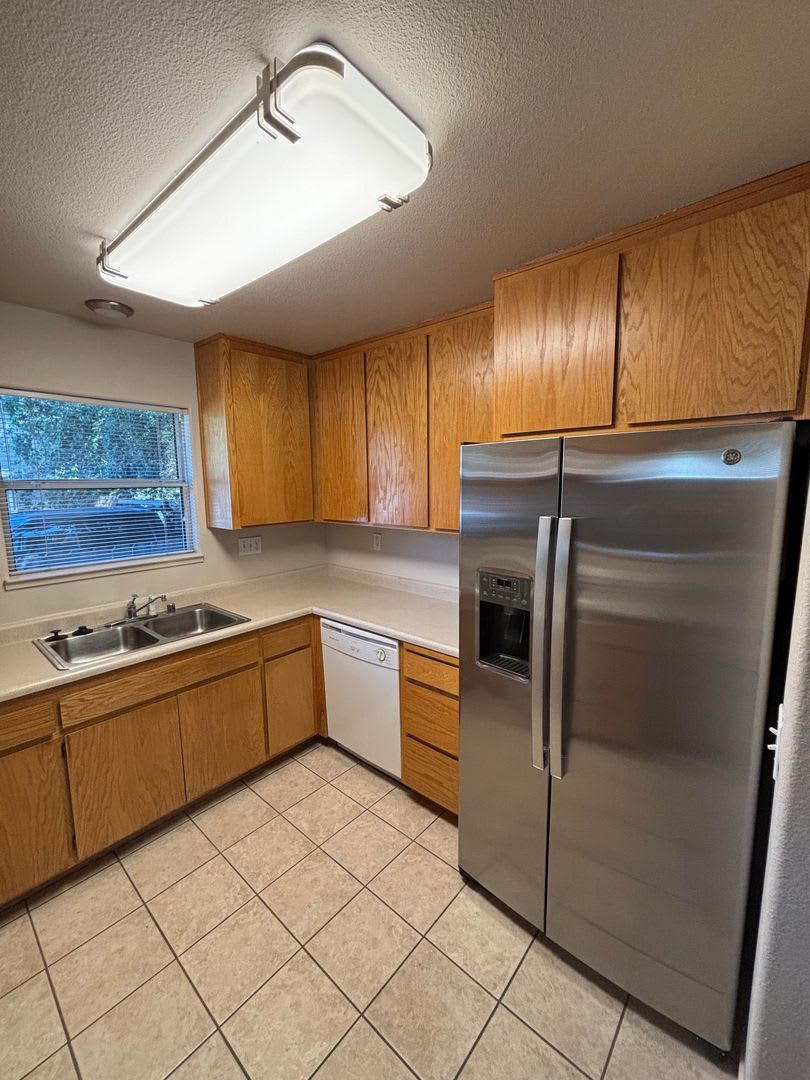 Northeast Santa Rosa 2 Bedroom 1 5 Bathroom Single Family Home With A C – photo 4
