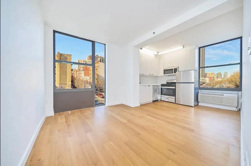 2338 Second Avenue – photo 1