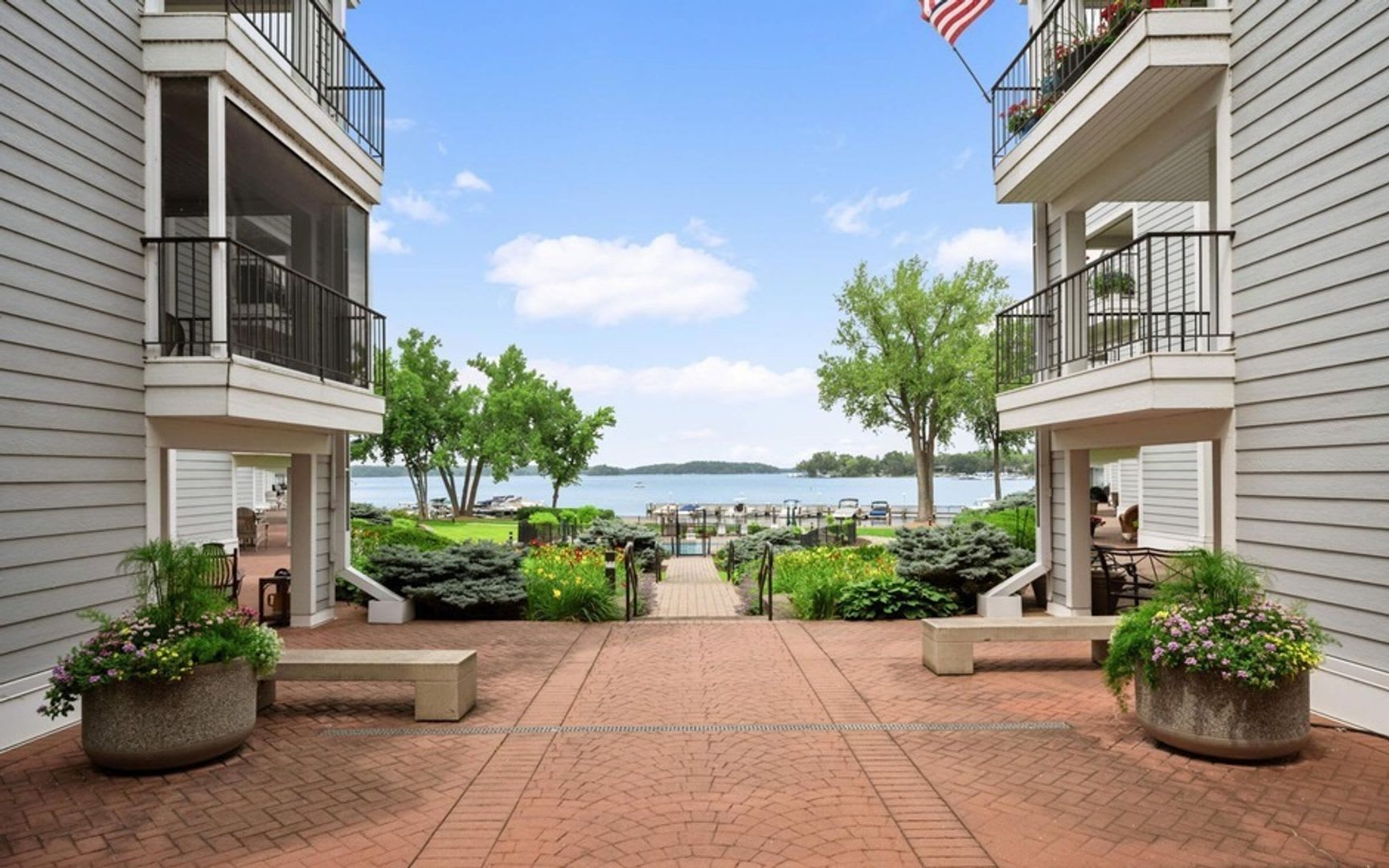 Spacious Main-Level Living in the Heart of Excelsior – photo 2