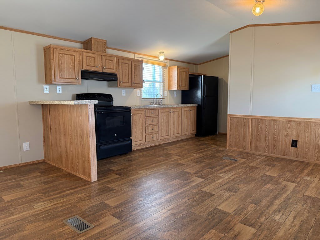 1320 N Fairgrounds Rd – photo 2