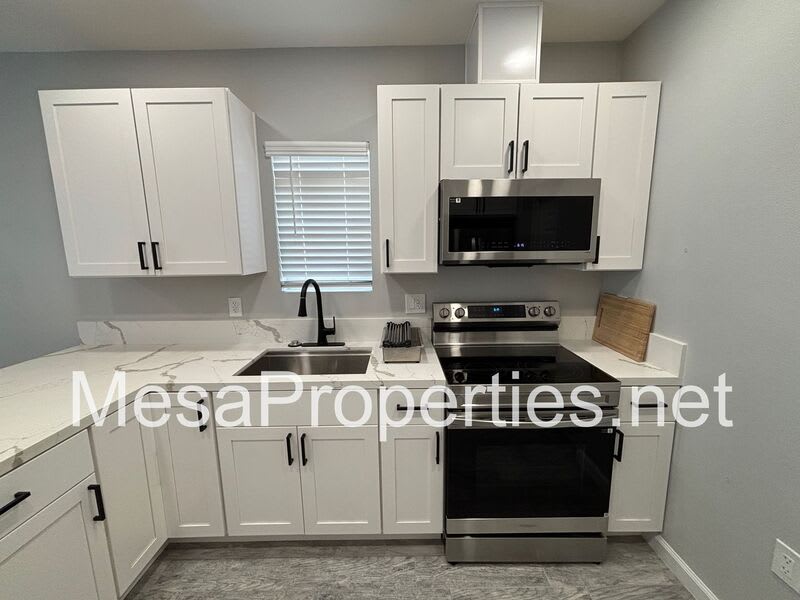 930 Jadestone Ln – photo 5