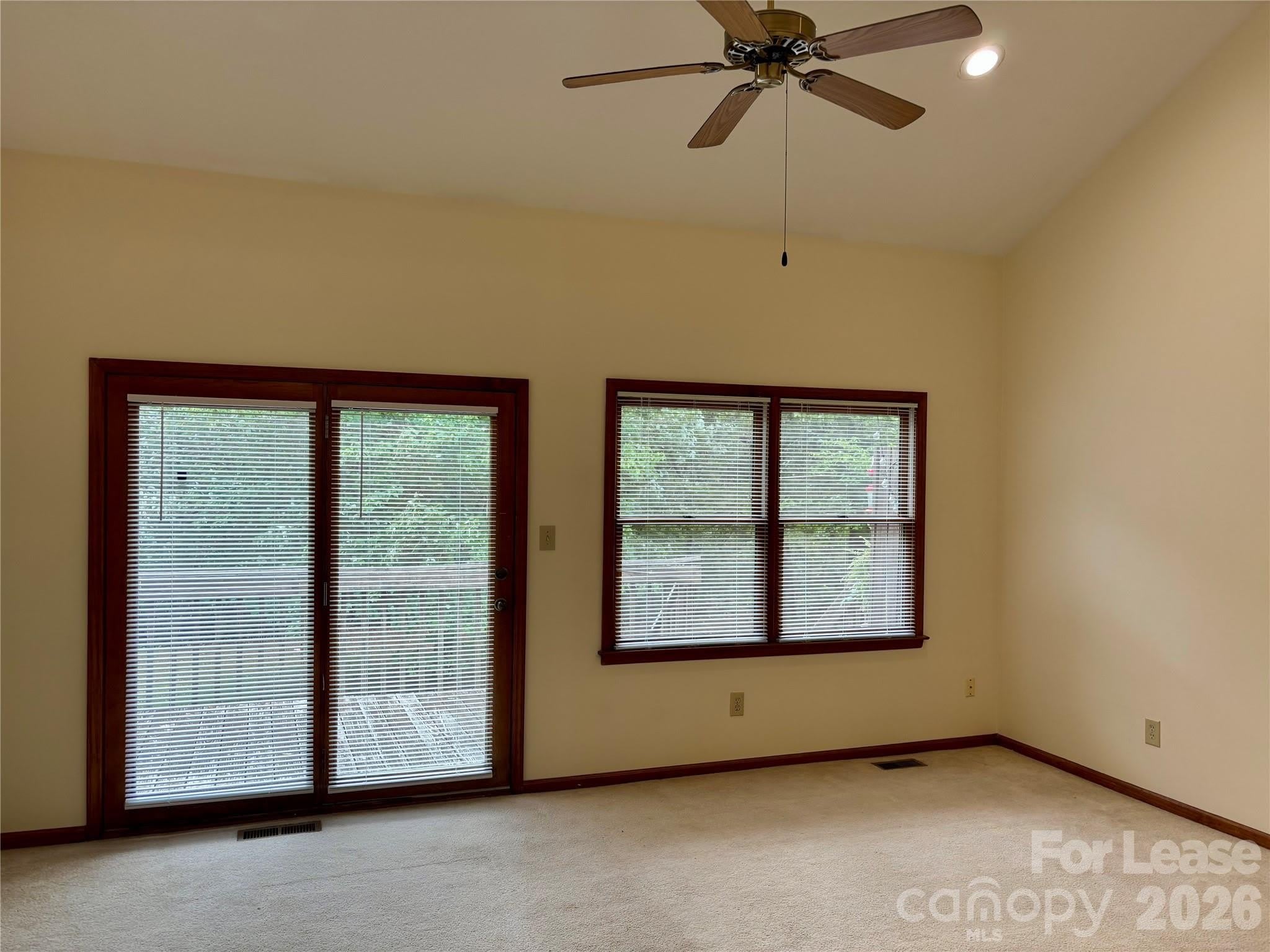 153 Hillcrest Drive – photo 3