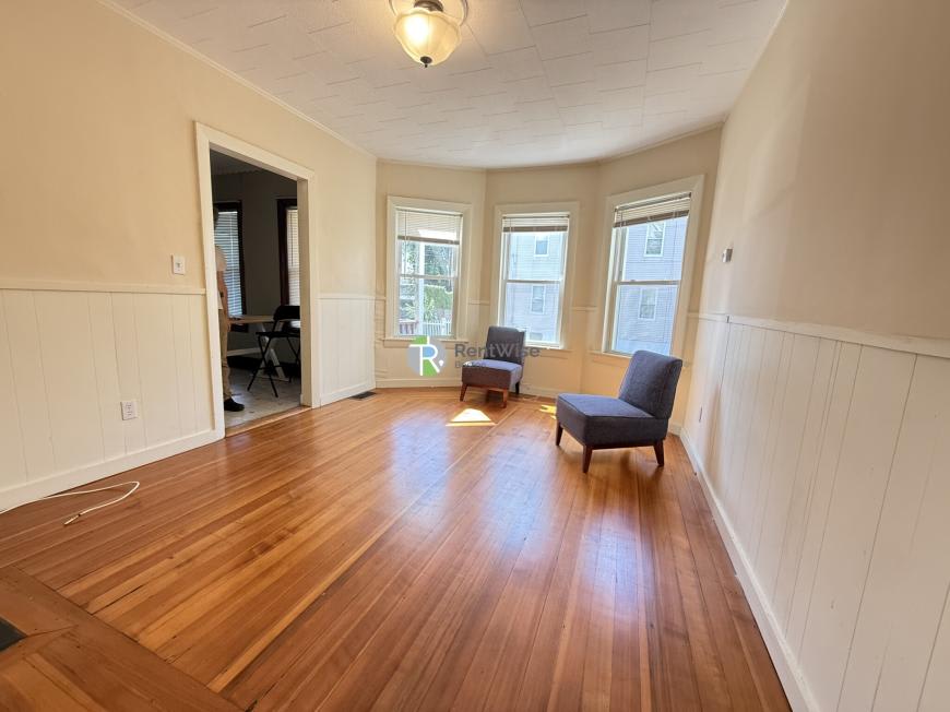 53 Litchfield St. – photo 3