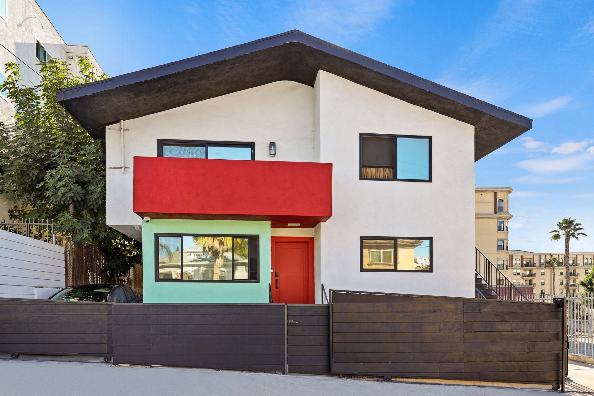 830 Bartlett Street Apartments – photo 4