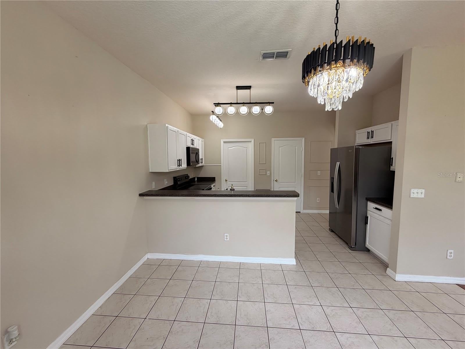 260 BLUE JAY Way – photo 3