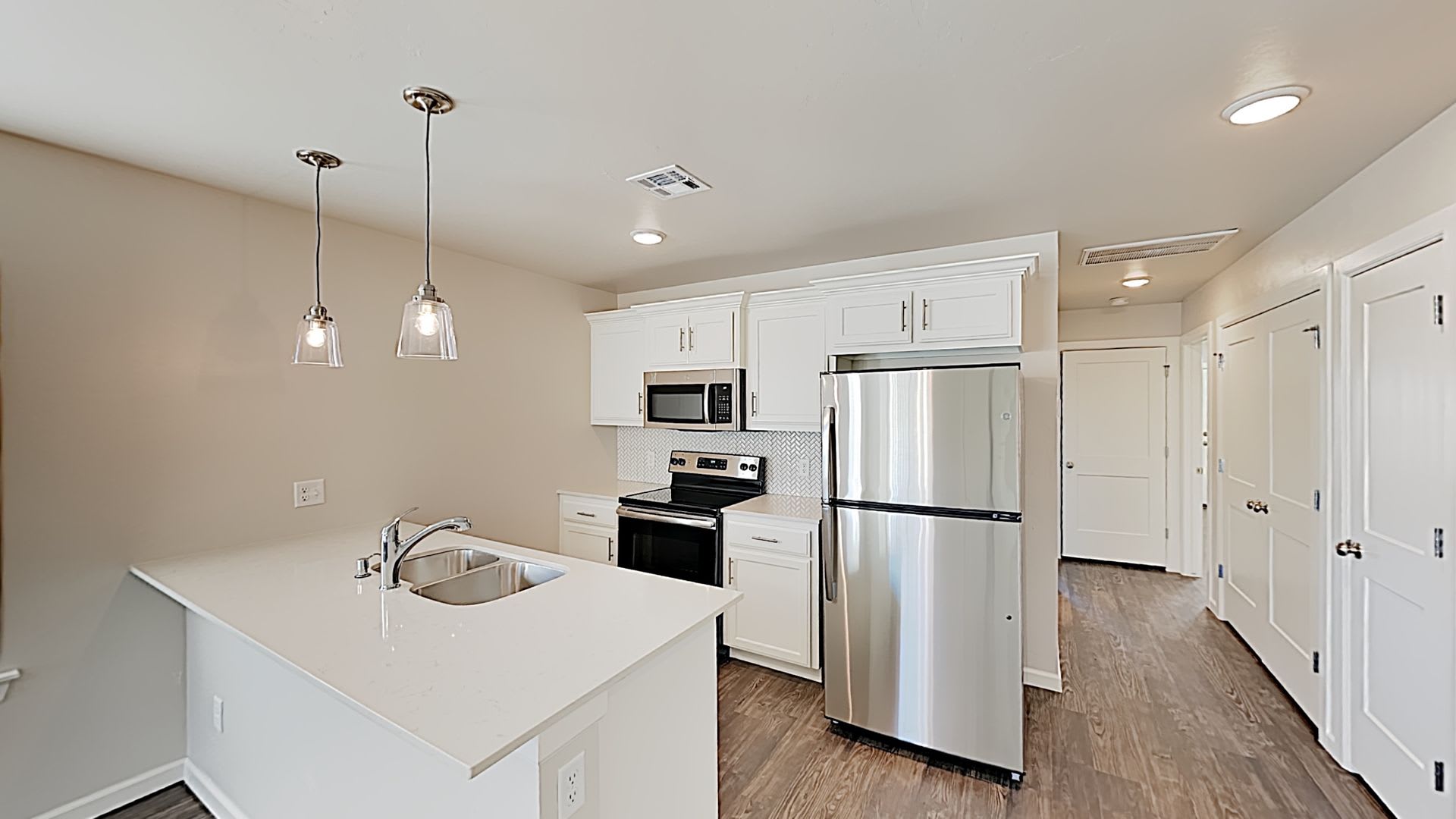 2 Bedroom 2 Bath 1 Car Garage Duplex Close To Tinker AFB – photo 3