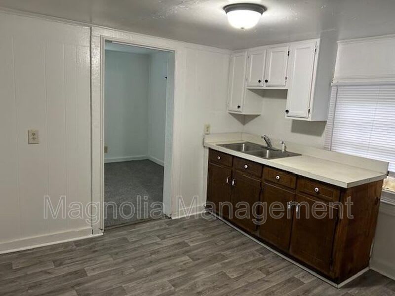 208 First St. – photo 5