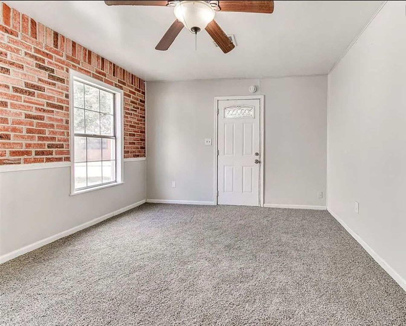 Charming & Refreshed home in the heart of Midwest City – photo 3