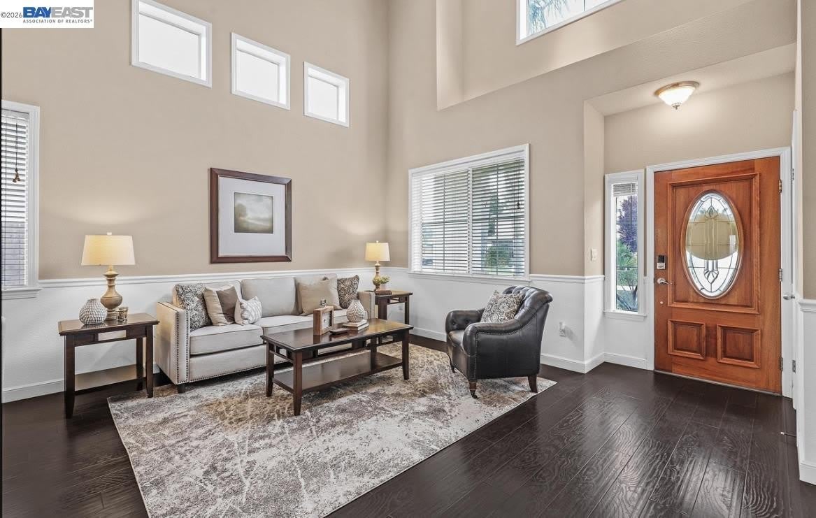 828 Hollowbrook Drive – photo 2