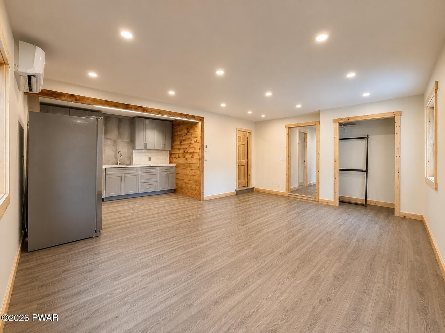 950 Main Street – photo 4