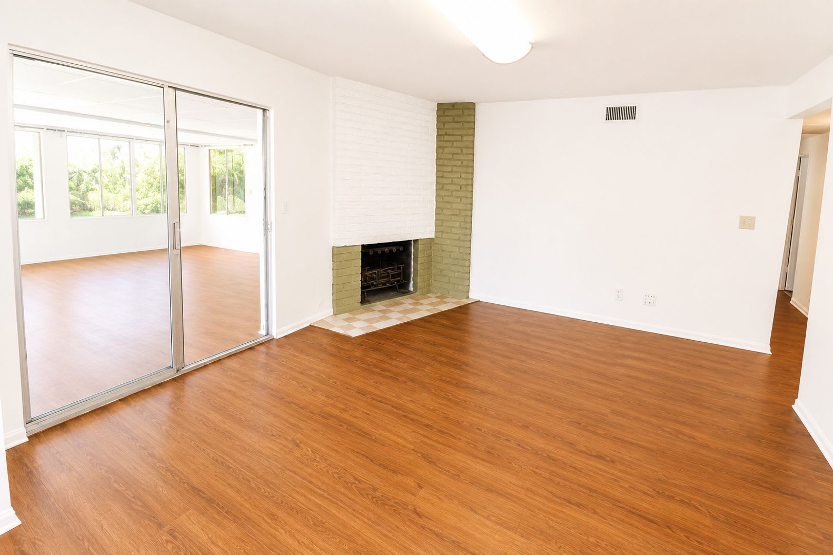 Large 6 Bedroom – photo 5