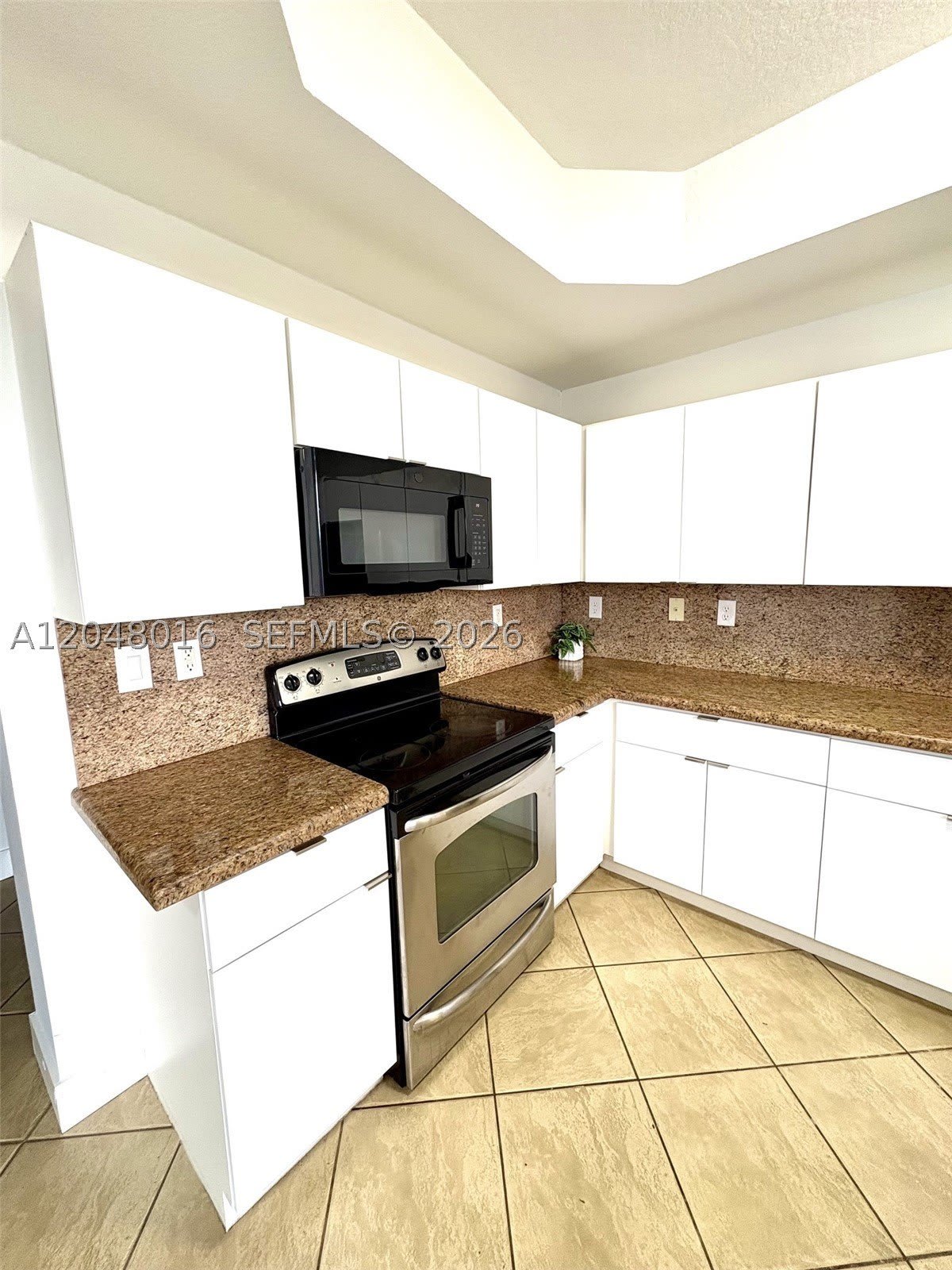 14302 SW 11th St – photo 4