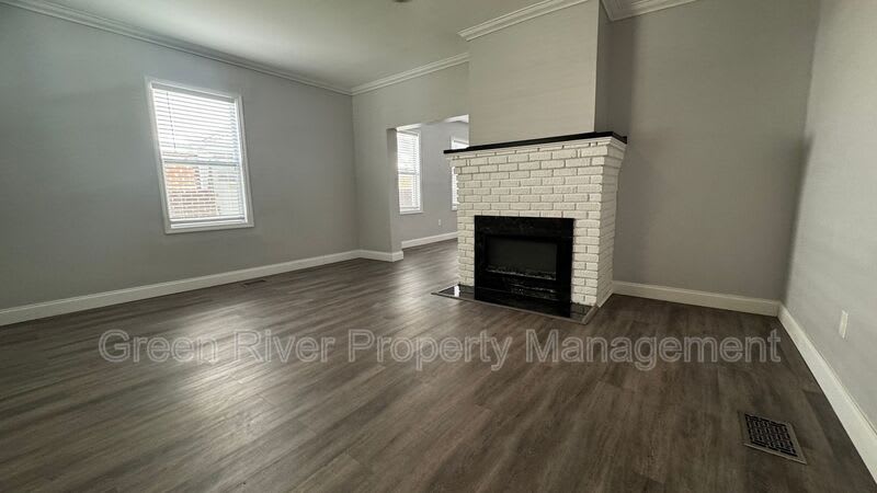 2805 College St – photo 4