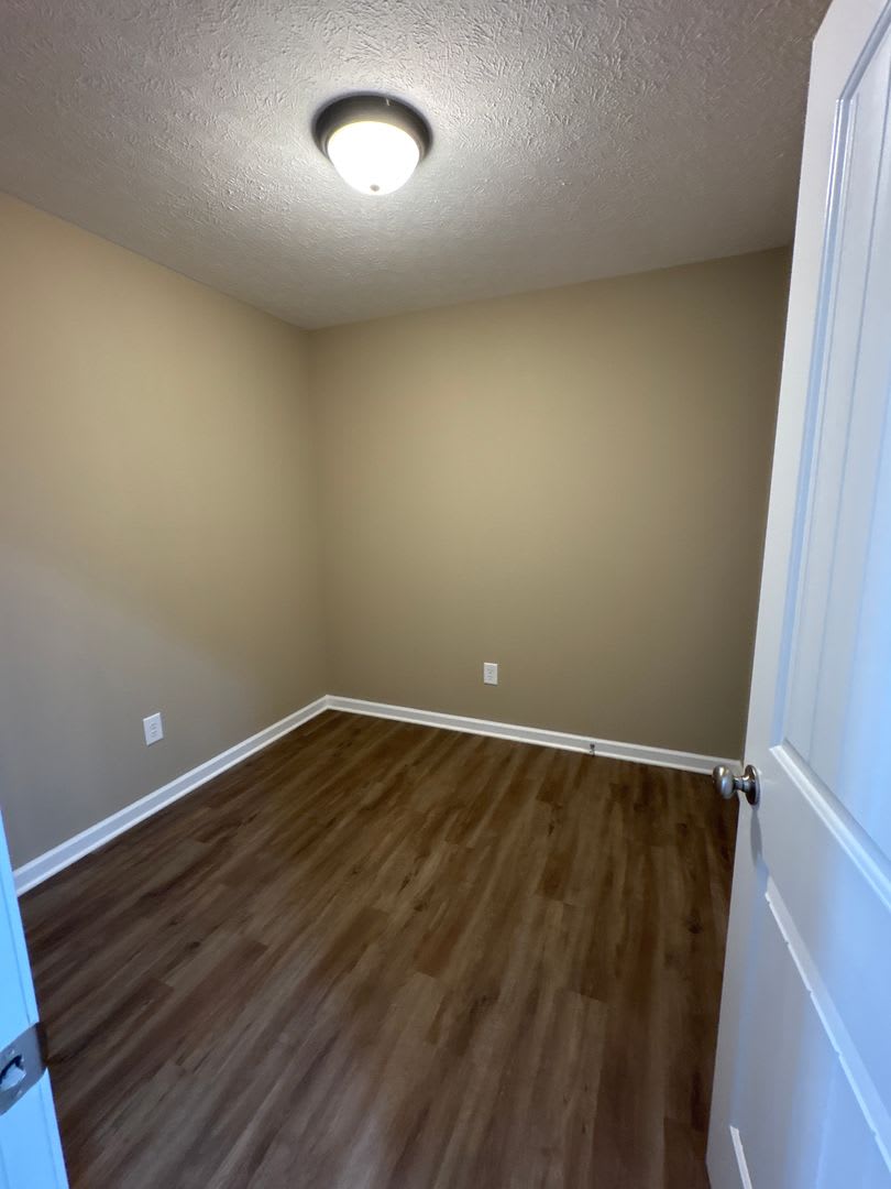 1/2 OFF 1st MONTH!!...Modern Townhome Available Now in Tullahoma – photo 5