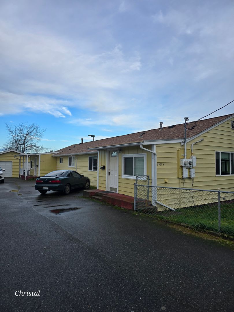 3 Bedroom in Bremerton – photo 3