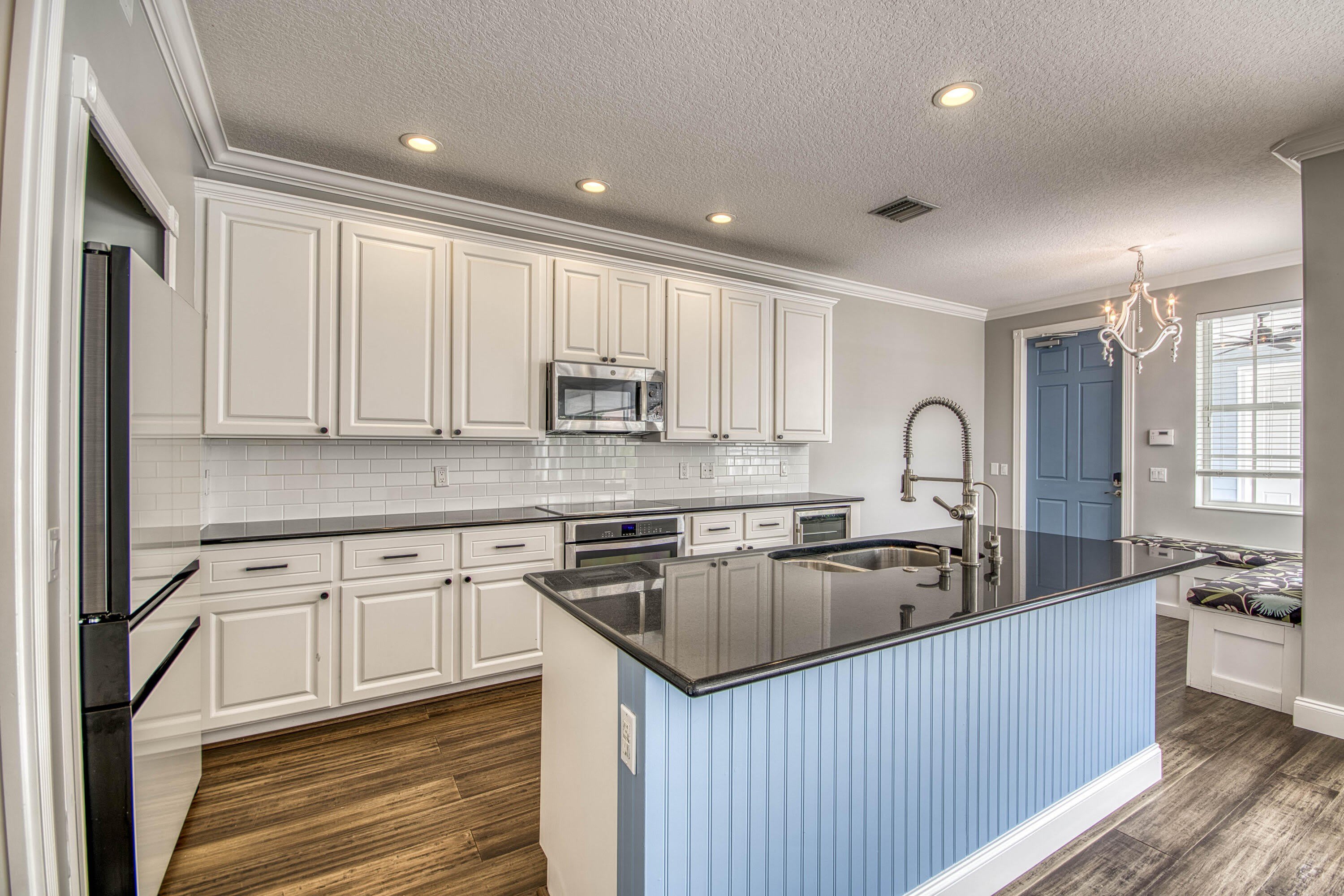 240 Poinciana Drive – photo 2