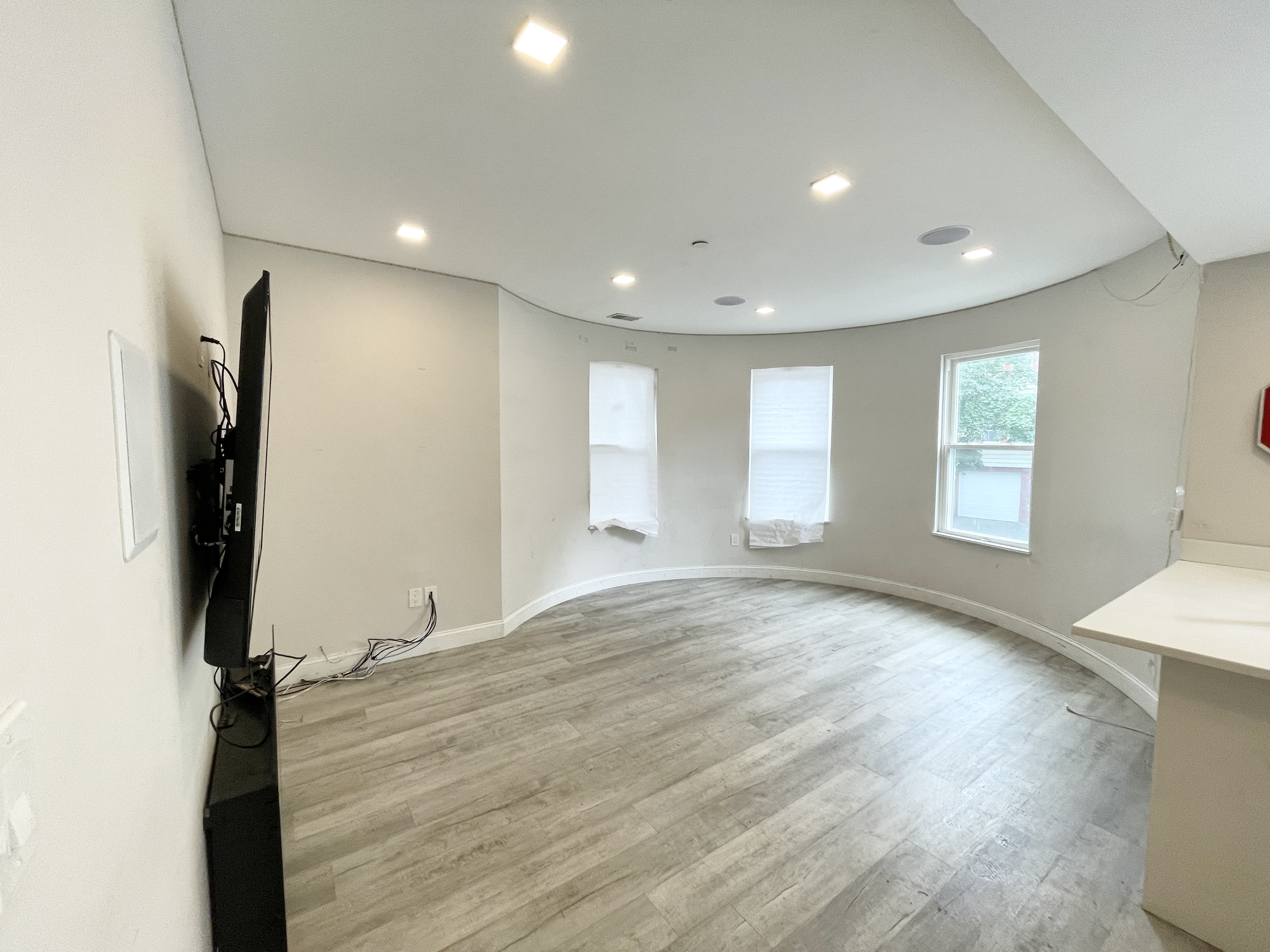 113 Hillside St – photo 2