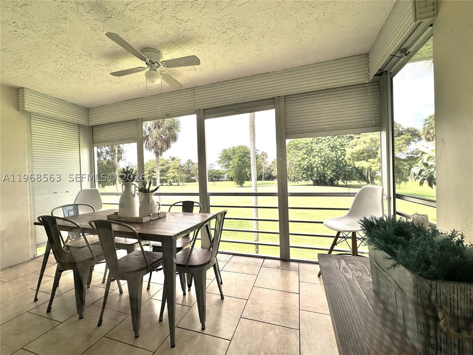 901 W Cypress Ln – photo 4