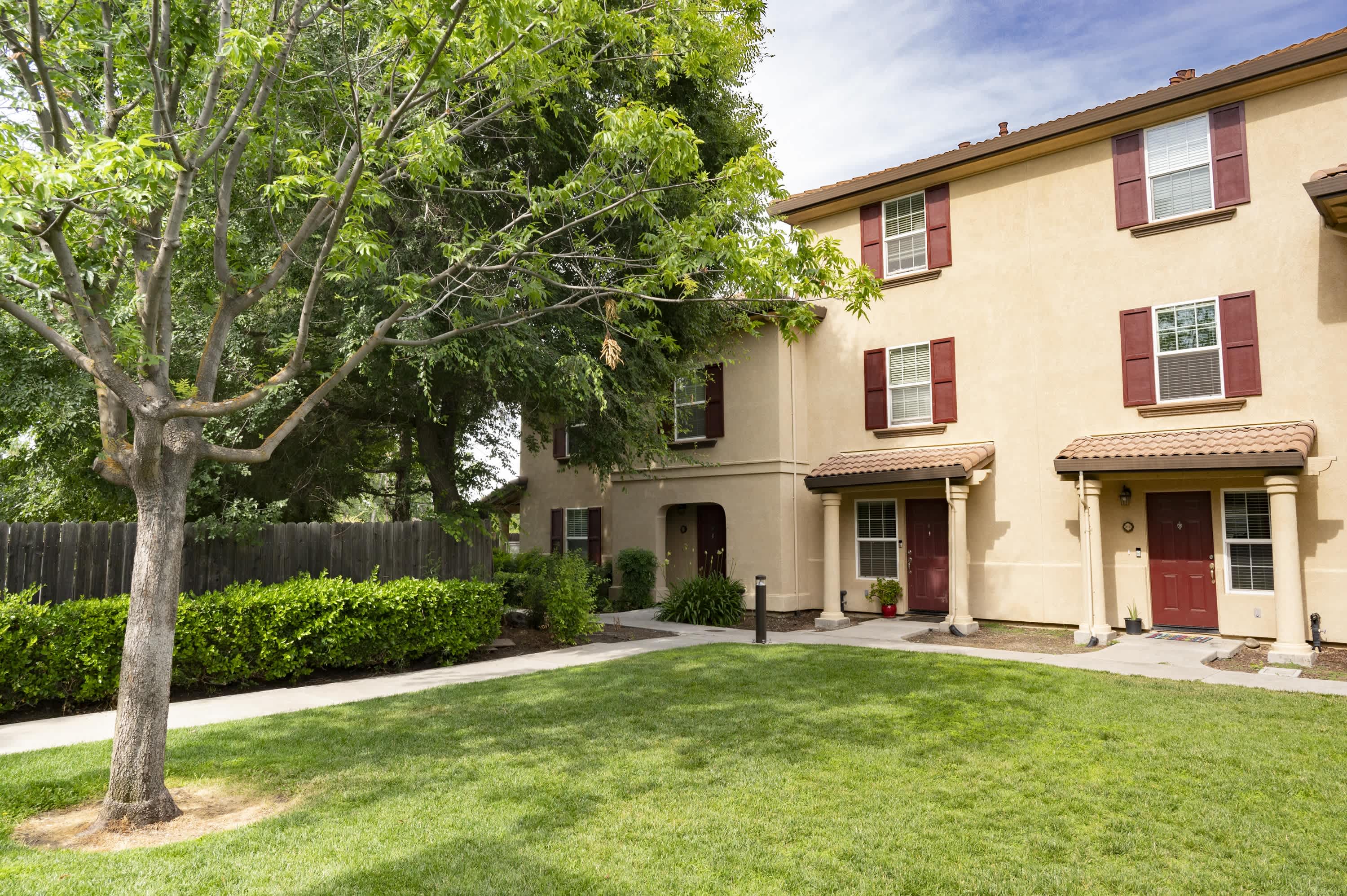 Tuscana Townhomes – photo 4