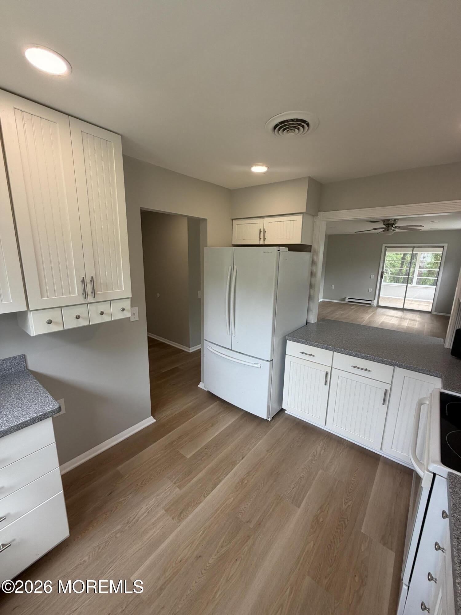 35 Milford Avenue – photo 2