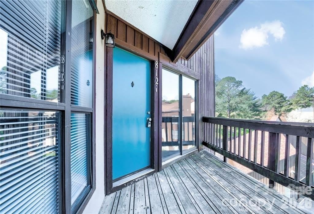 8121 Cedar Glen Drive – photo 2