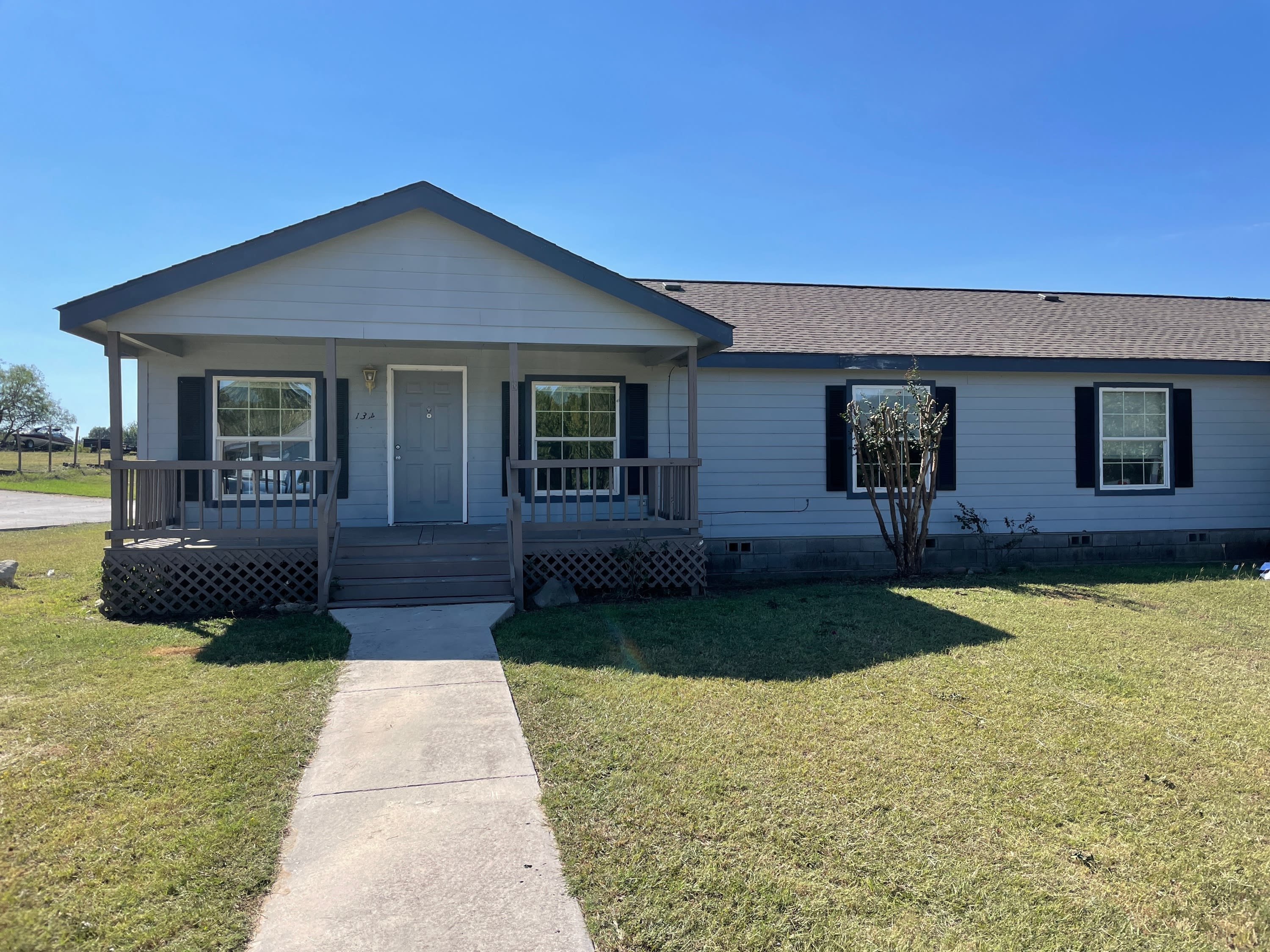 3460 West Highway 199 – photo 1