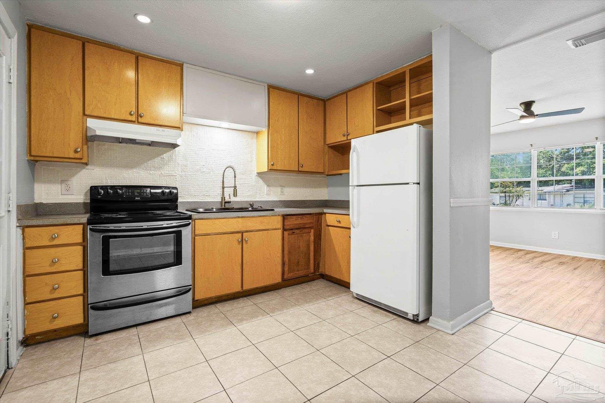 835 S Madison Dr – photo 4