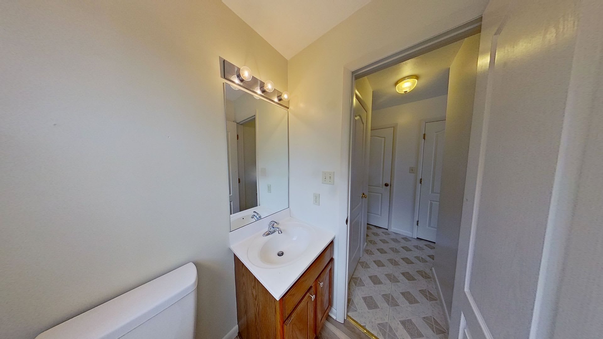 Two Bedroom Townhome with Attached Garage – photo 3