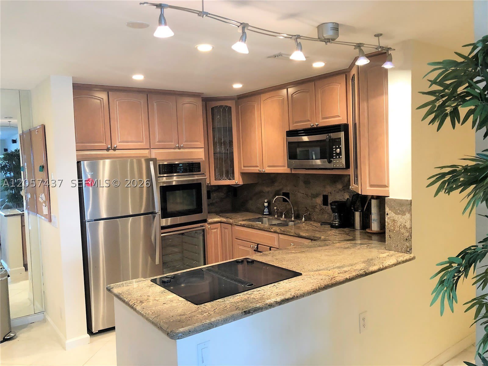 6339 Bay Club Dr – photo 1