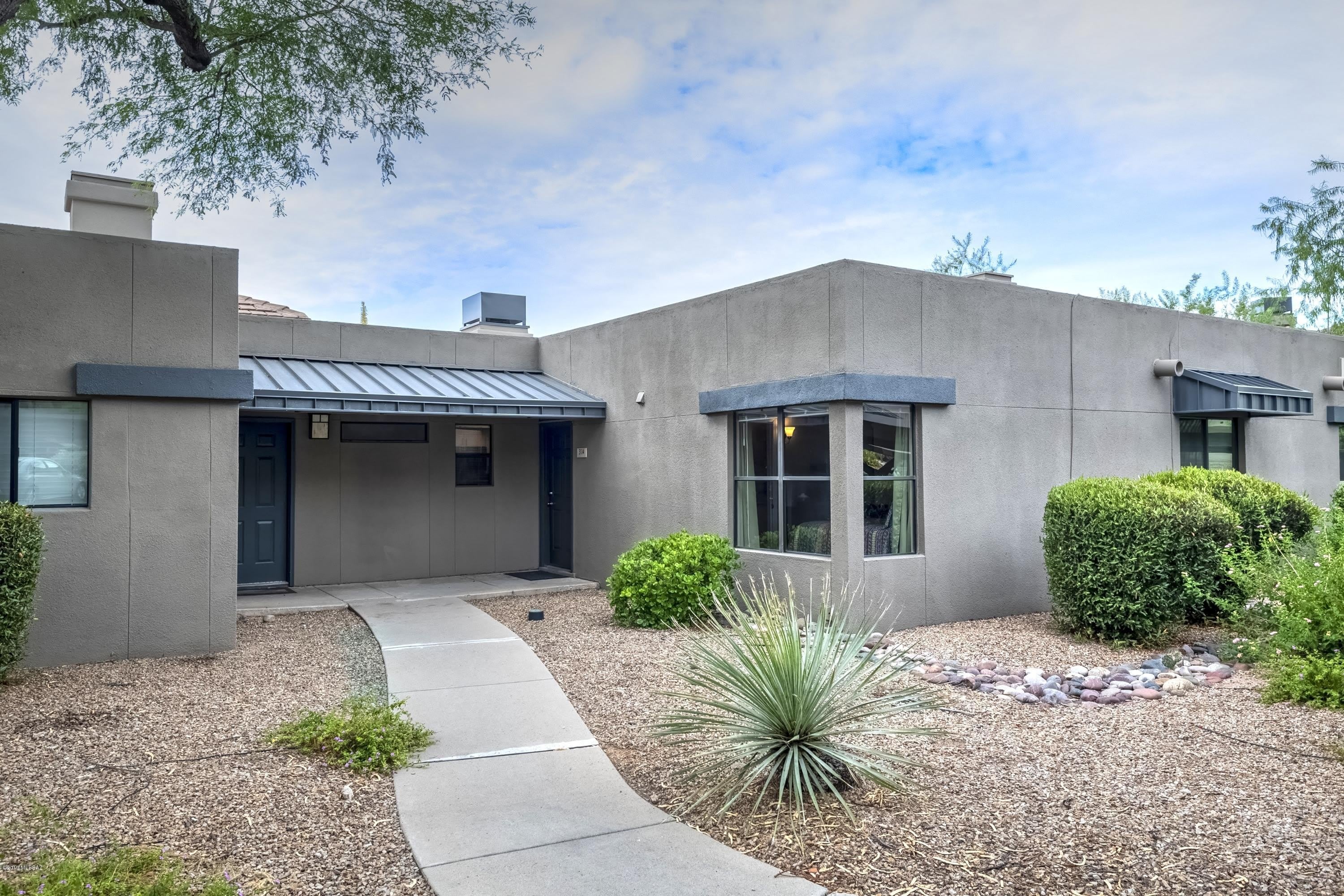 5800 N Kolb Road – photo 4