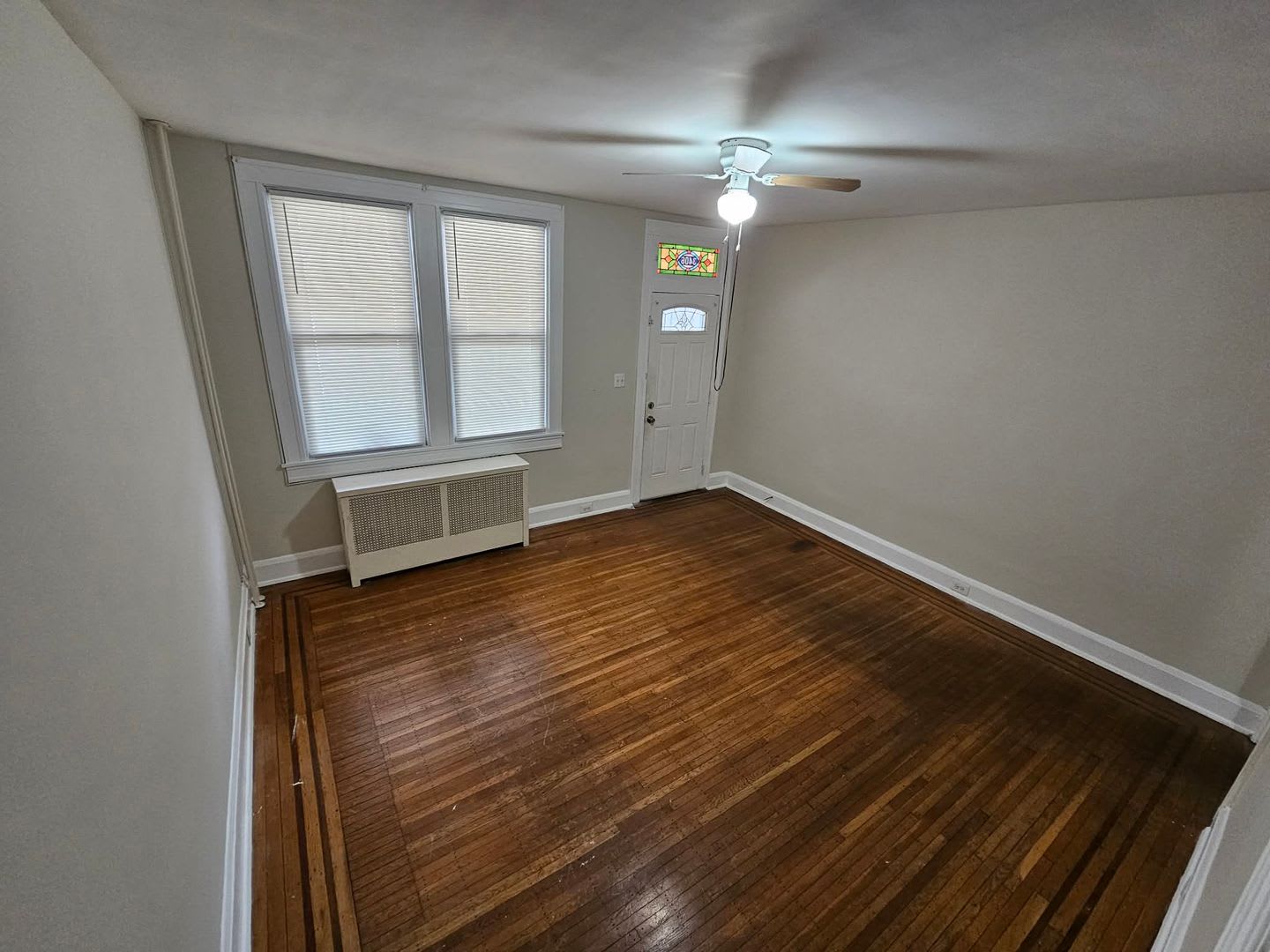 2 Bedroom 1 Bathroom in Belair-Edison – photo 2