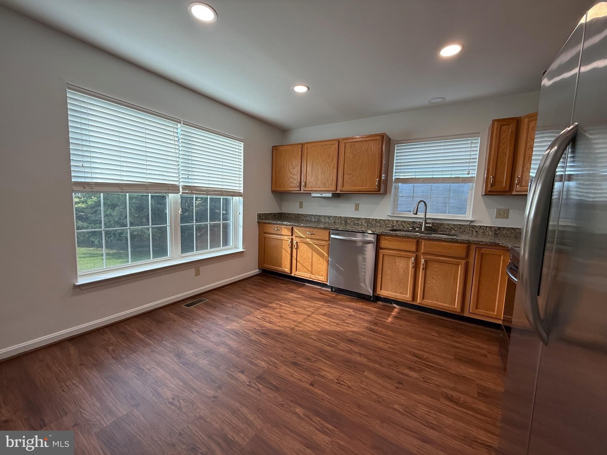 21707 HARRISON Street – photo 3