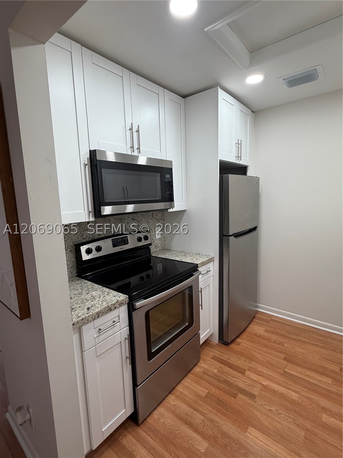 750 SW 133rd Ter – photo 5