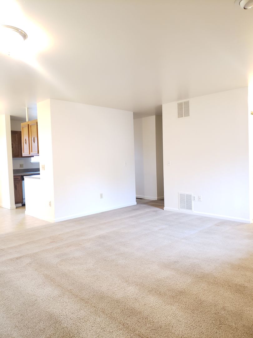 909 Gellatly St. – photo 5