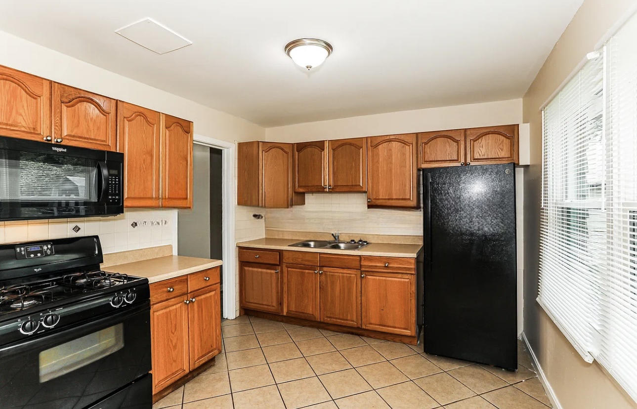 8435 Flamingo Ln – photo 3