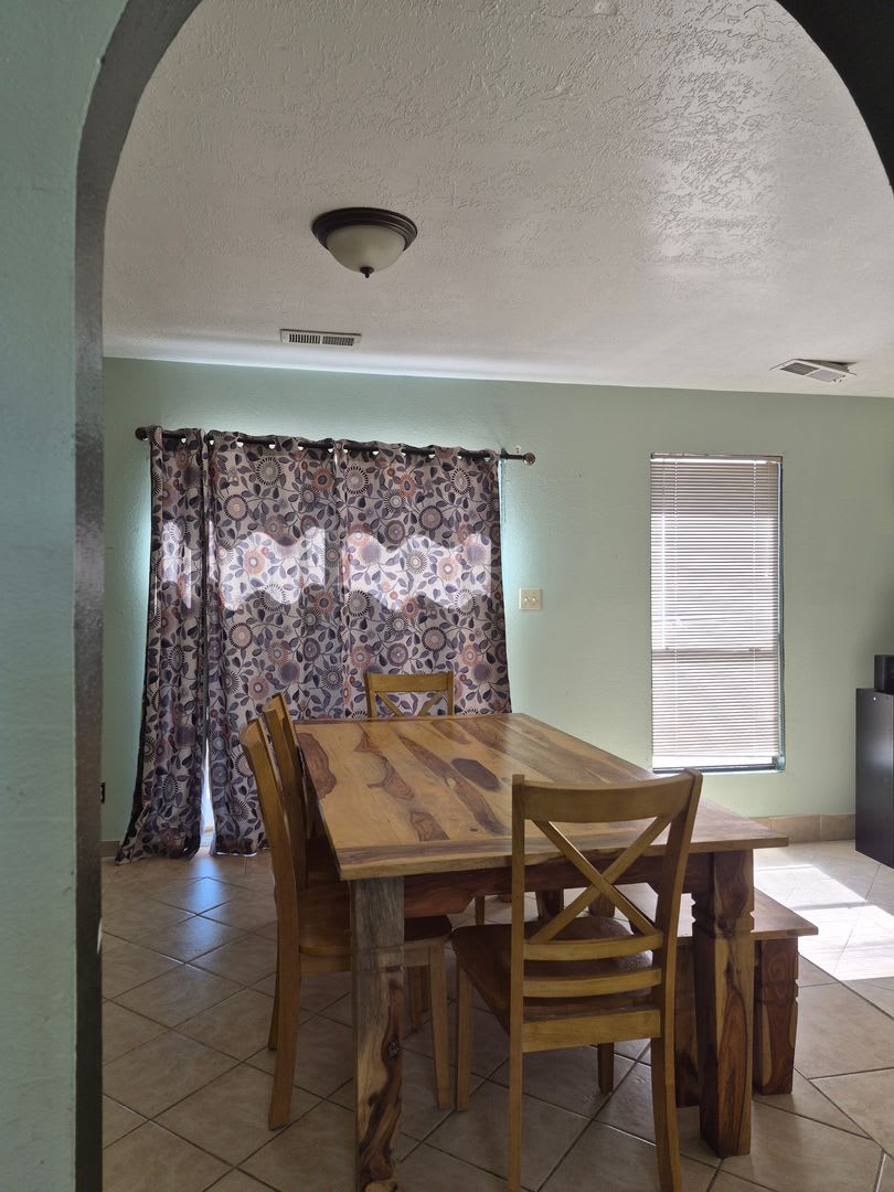 PARTIALLY FURNISHED – photo 4