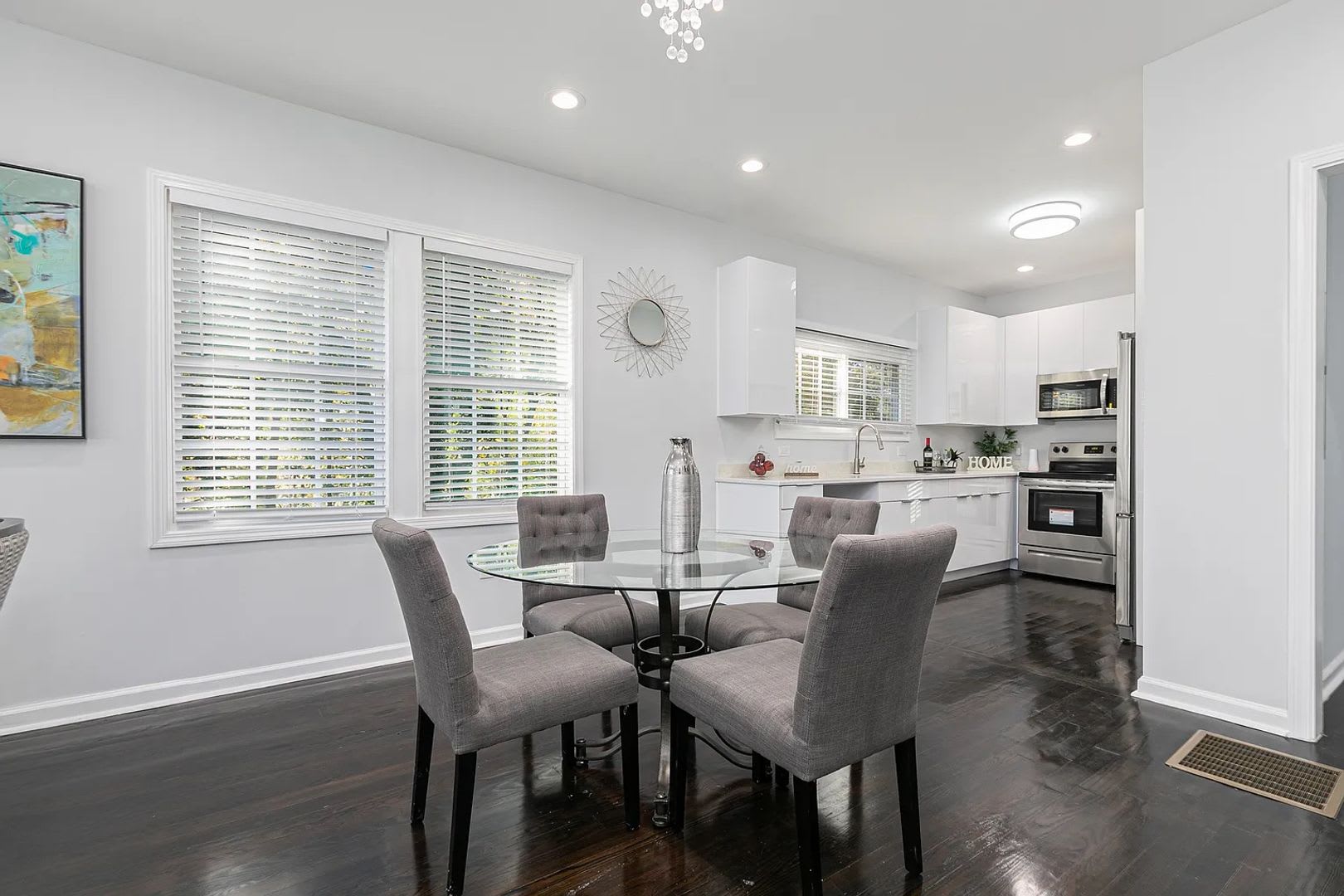 Room In 3 Bedroom Home At Browns Mill Dr Se – photo 5
