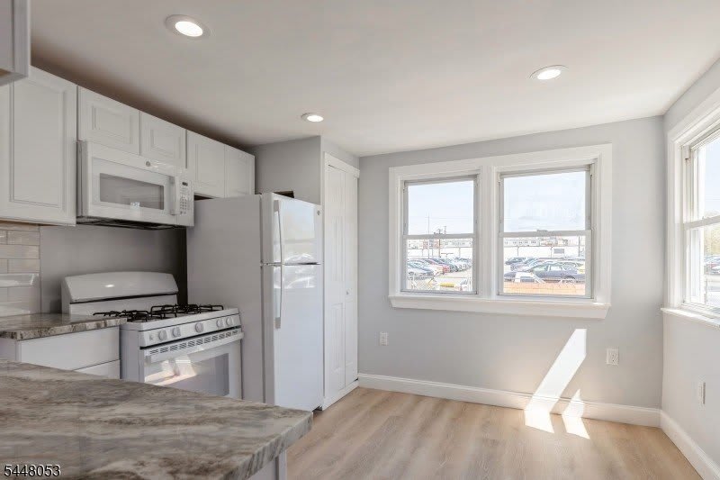 12 Alva St – photo 3