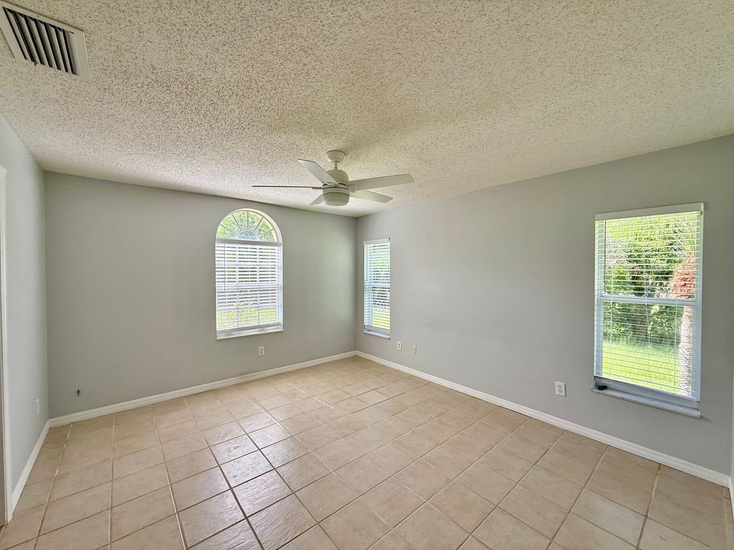 5707 Silver Oak – photo 2