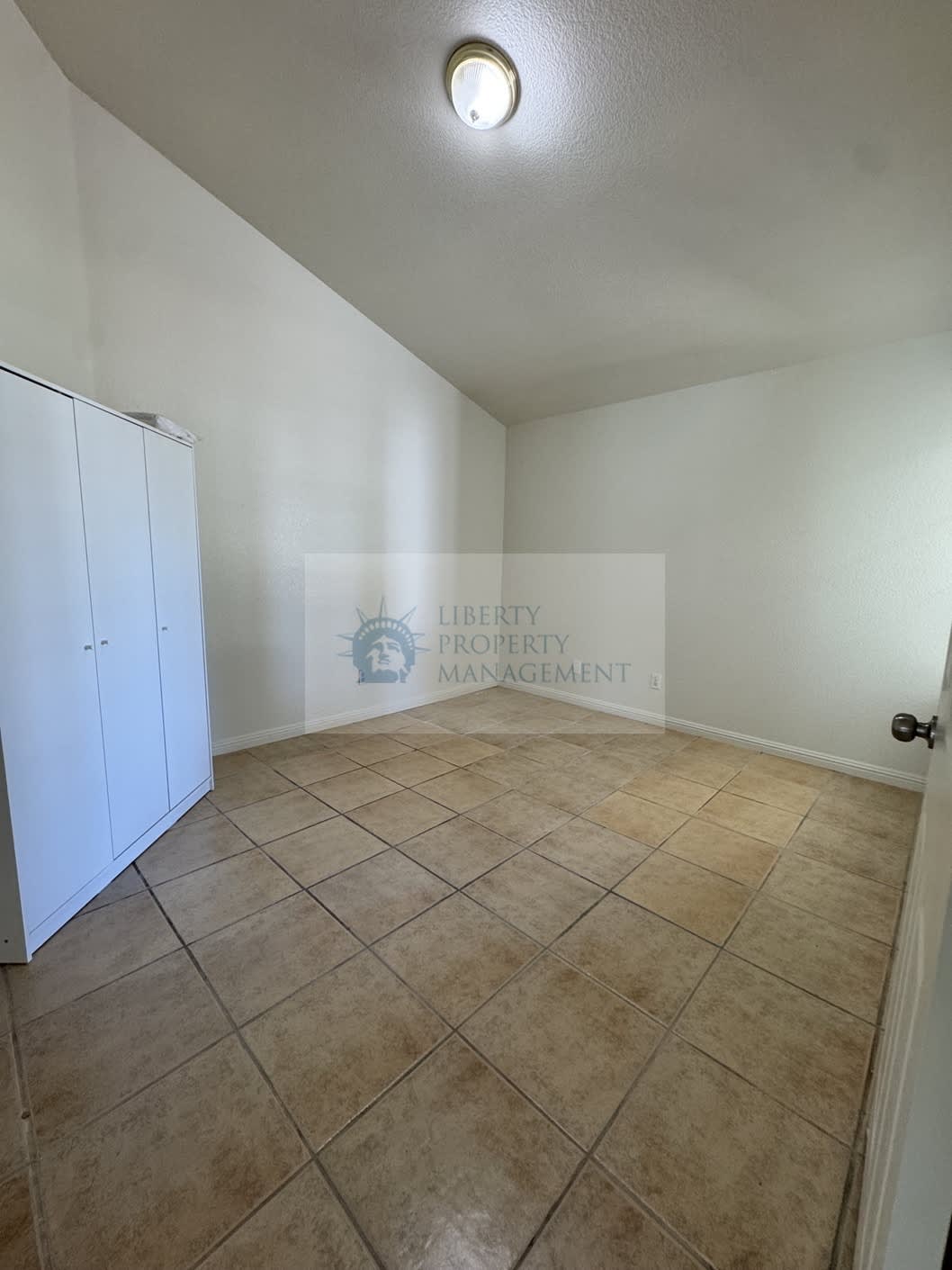 135 Decatur Ave – photo 3