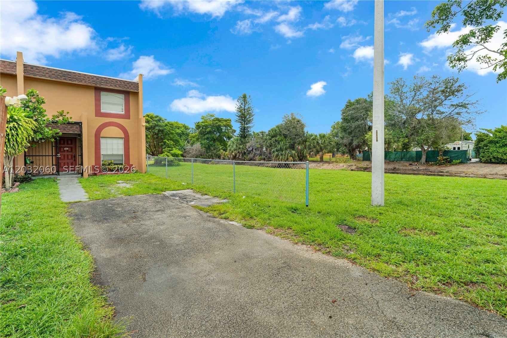 2790 NW 196th St – photo 3