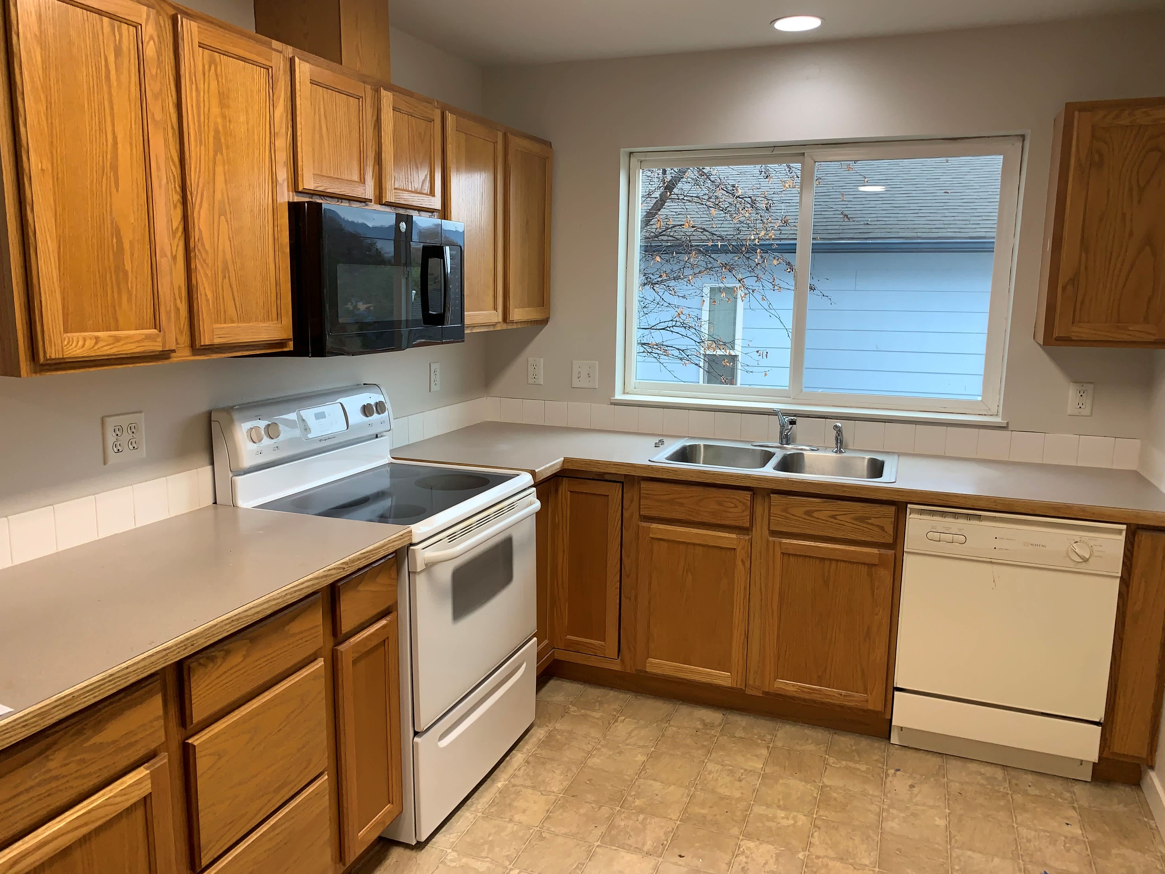 12 Weber Avenue – photo 3