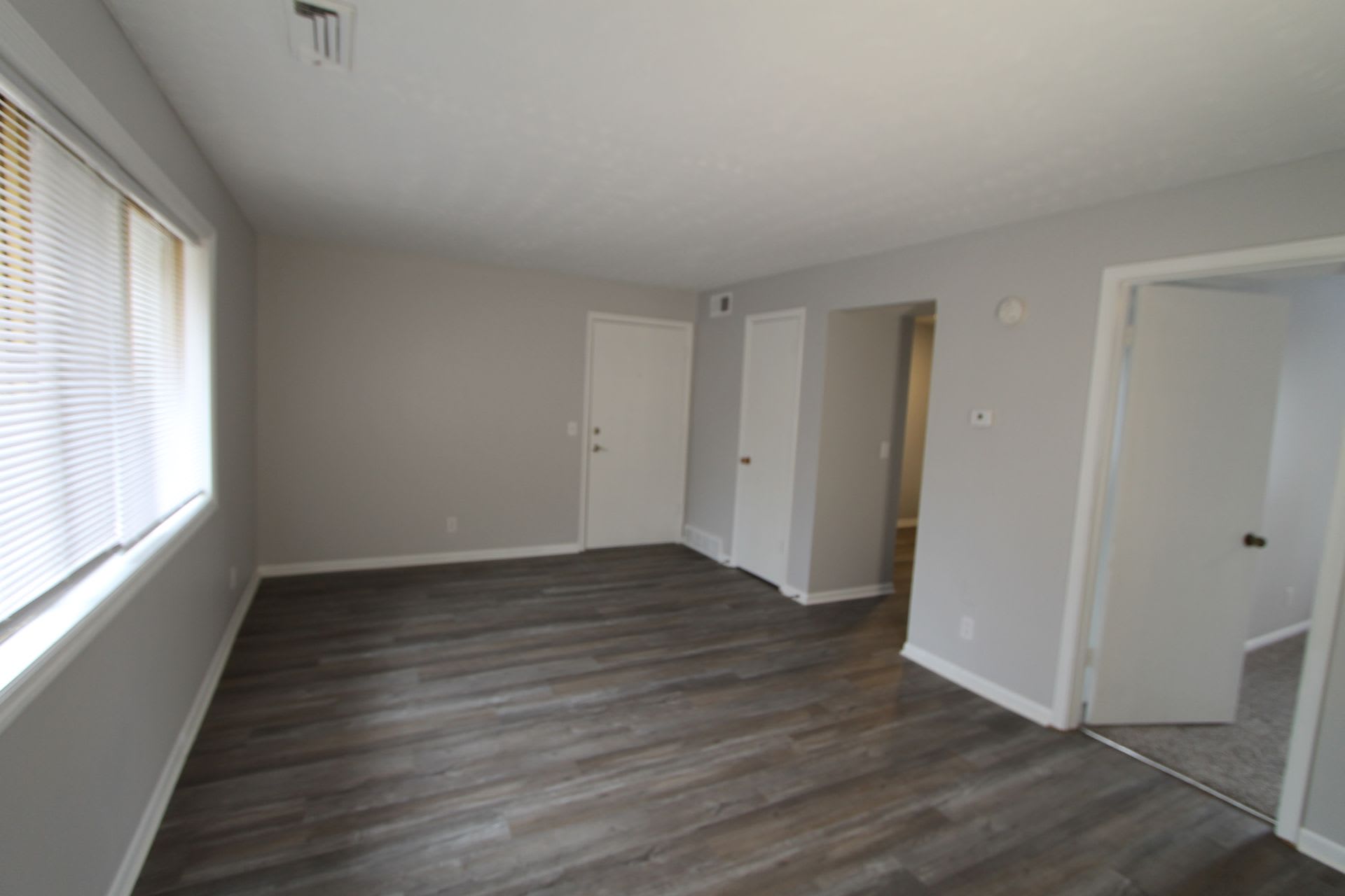 10715 O Street – photo 1