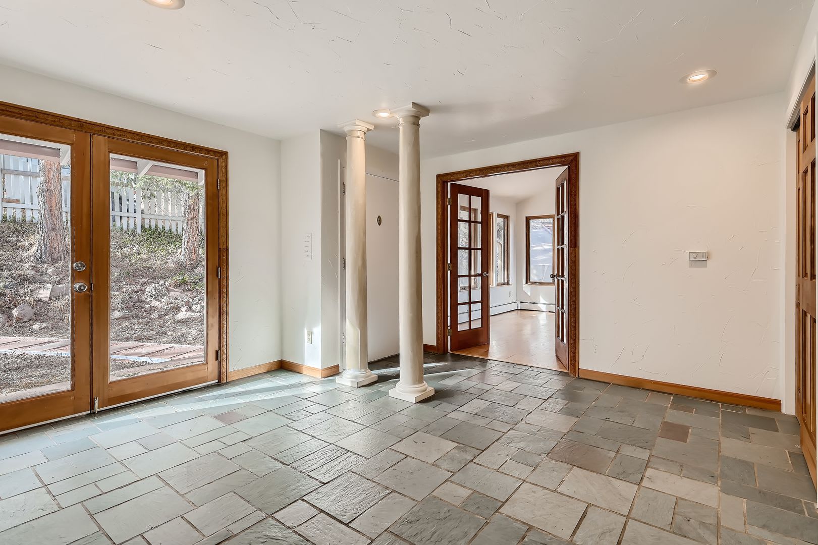 AMAZING LOCATION 4 Bed 2 Bath Home in Boulder! – photo 4